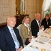 Le Sénateur del Picchia et son épouse au centre