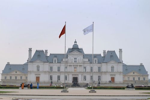 Au Chateau Laffitte de Pékin.